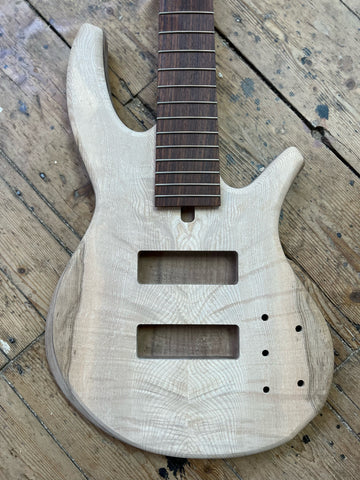 PROGRESS SERIES IV CUSTOM 5 STRING - Ser. No. 4457