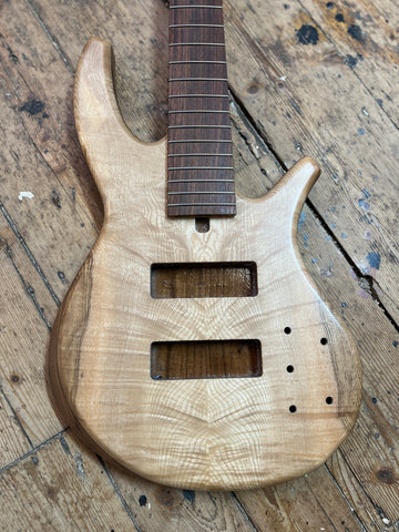 PROGRESS SERIES IV CUSTOM 5 STRING - Ser. No. 4457